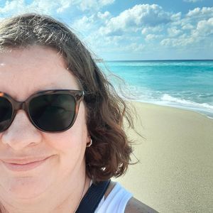 Meet your Posher, Shelly